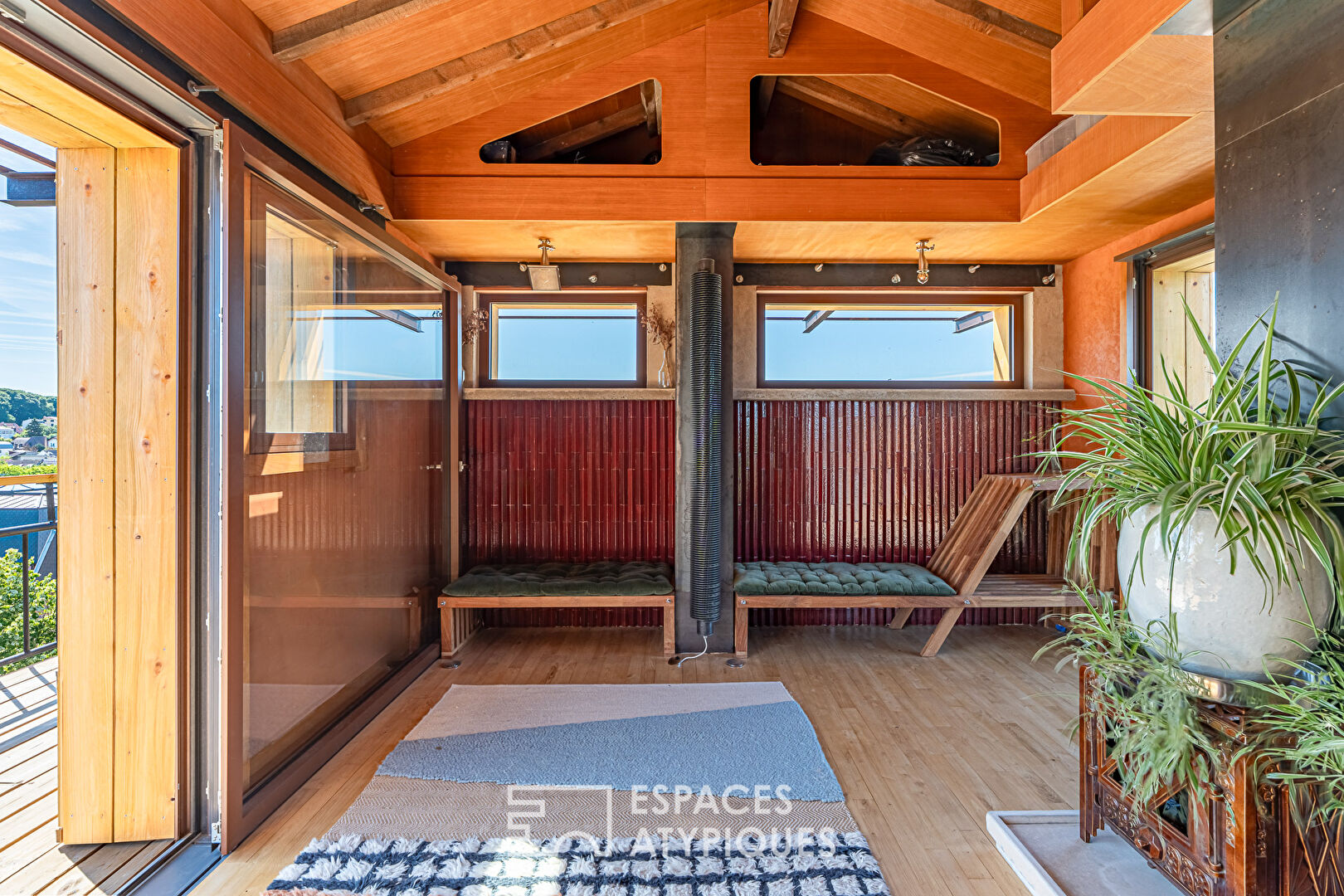 Comme une maison sur le toit avec terrasse panoramique à Clamart