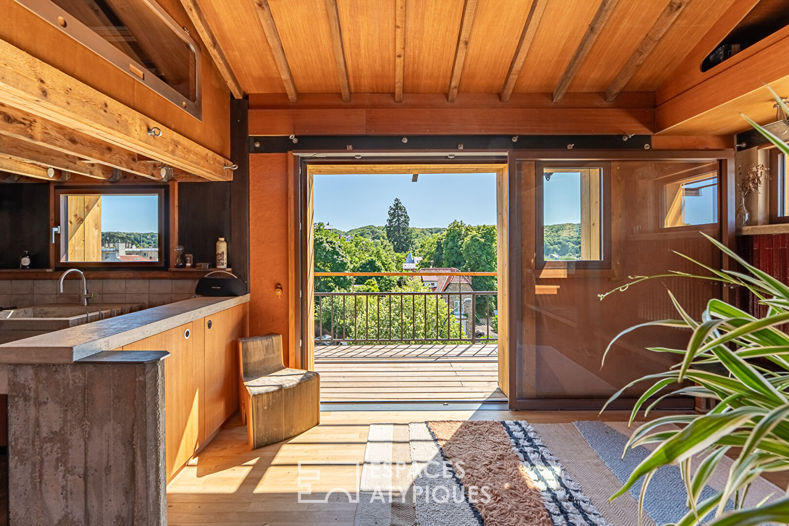 Comme une maison sur le toit avec terrasse panoramique à Clamart