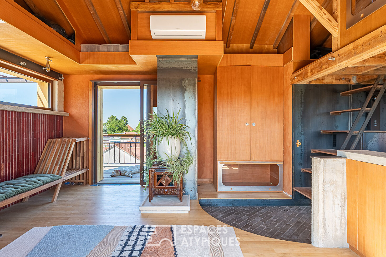 Comme une maison sur le toit avec terrasse panoramique à Clamart