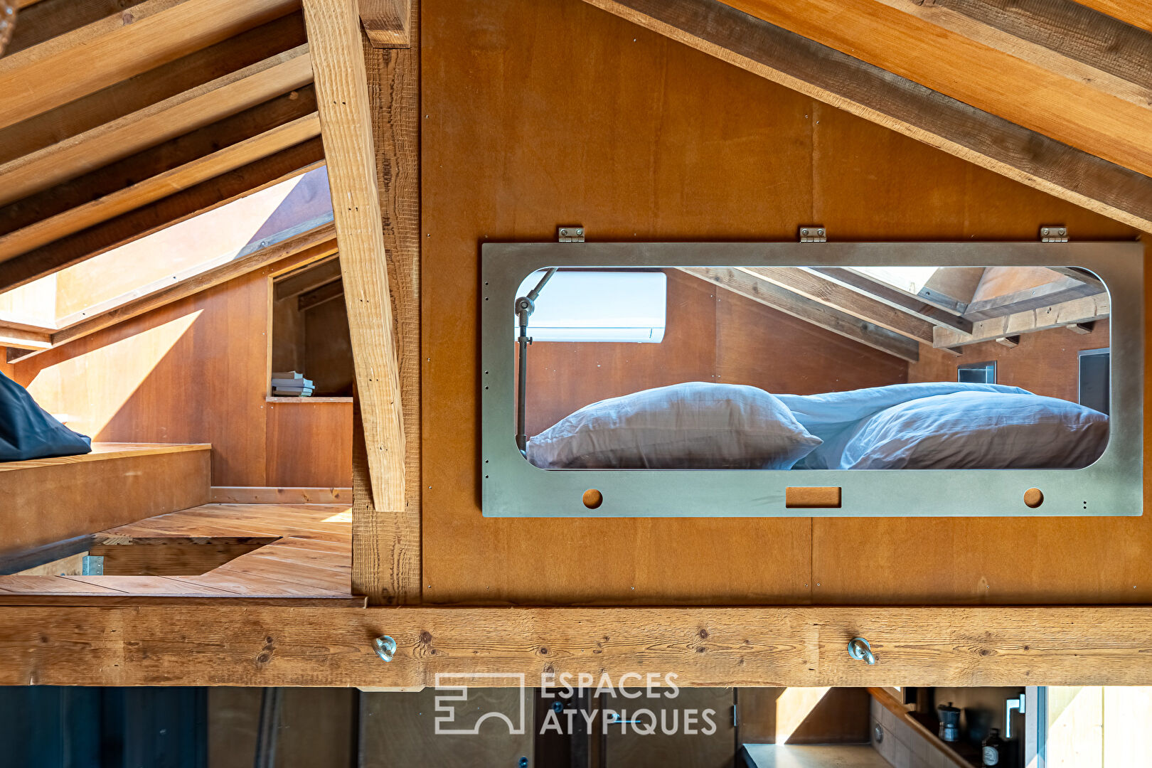 Comme une maison sur le toit avec terrasse panoramique à Clamart