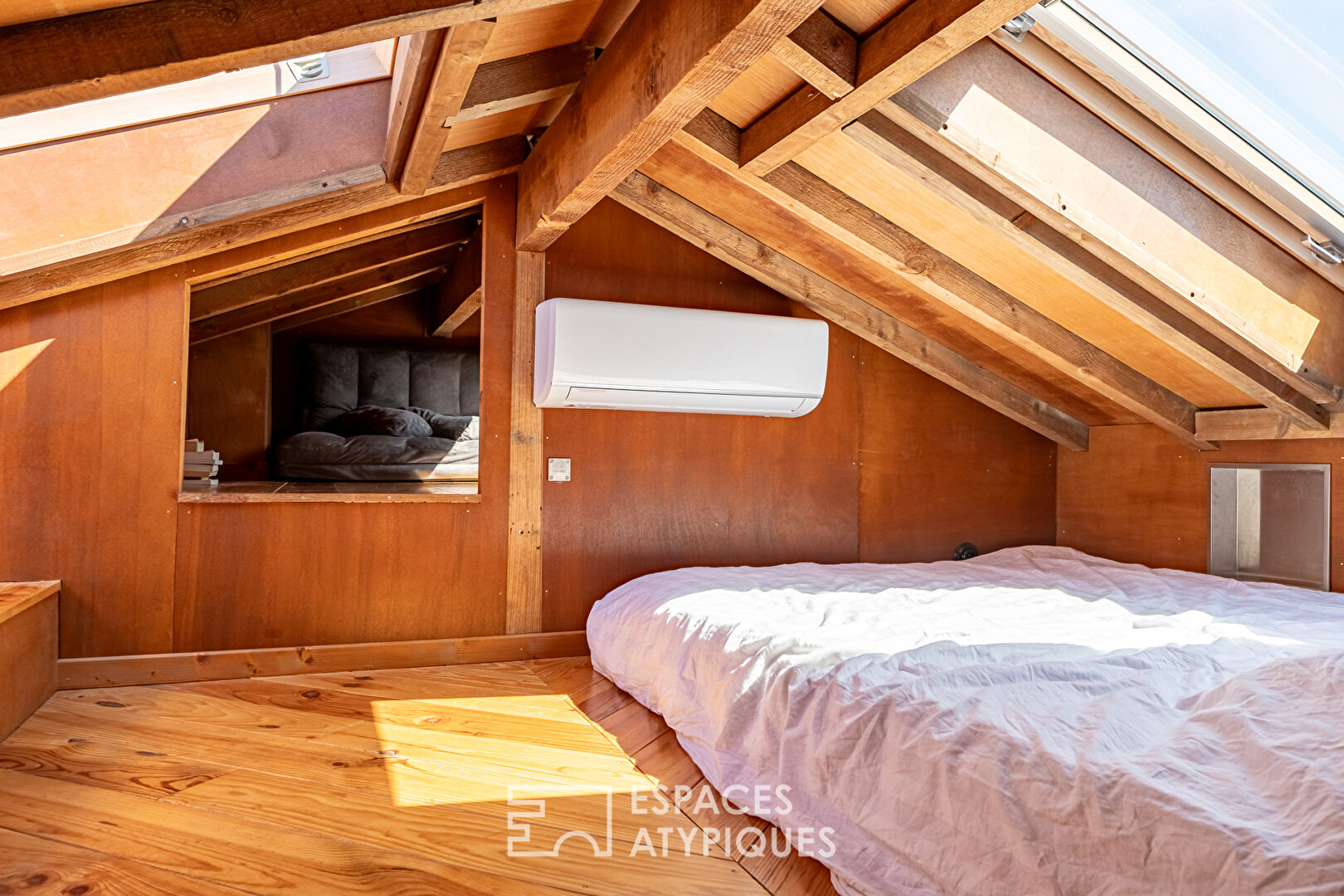 Comme une maison sur le toit avec terrasse panoramique à Clamart