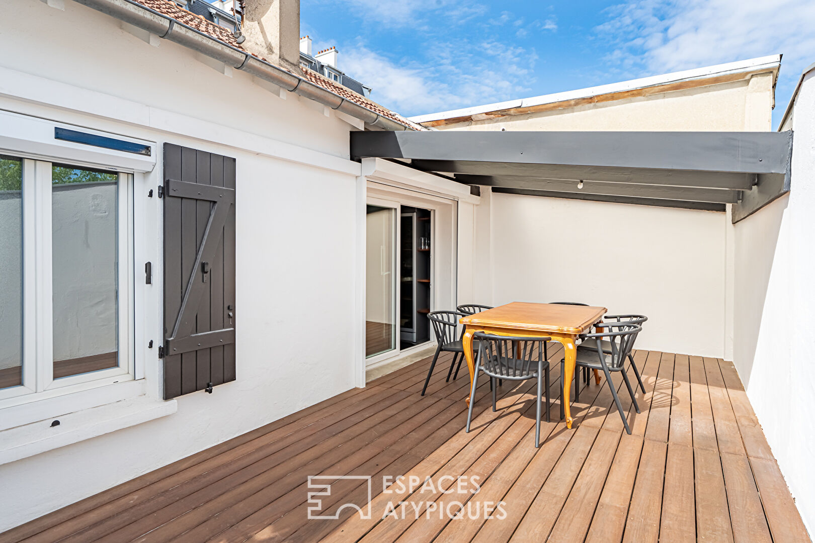 Top floor duplex with terrace, Alma district
