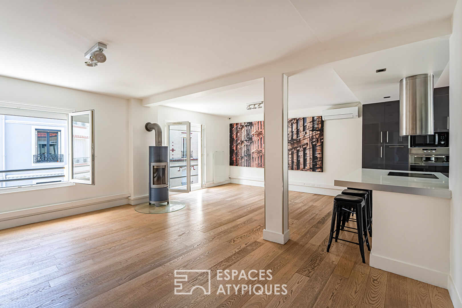 Top floor duplex with terrace, Alma district