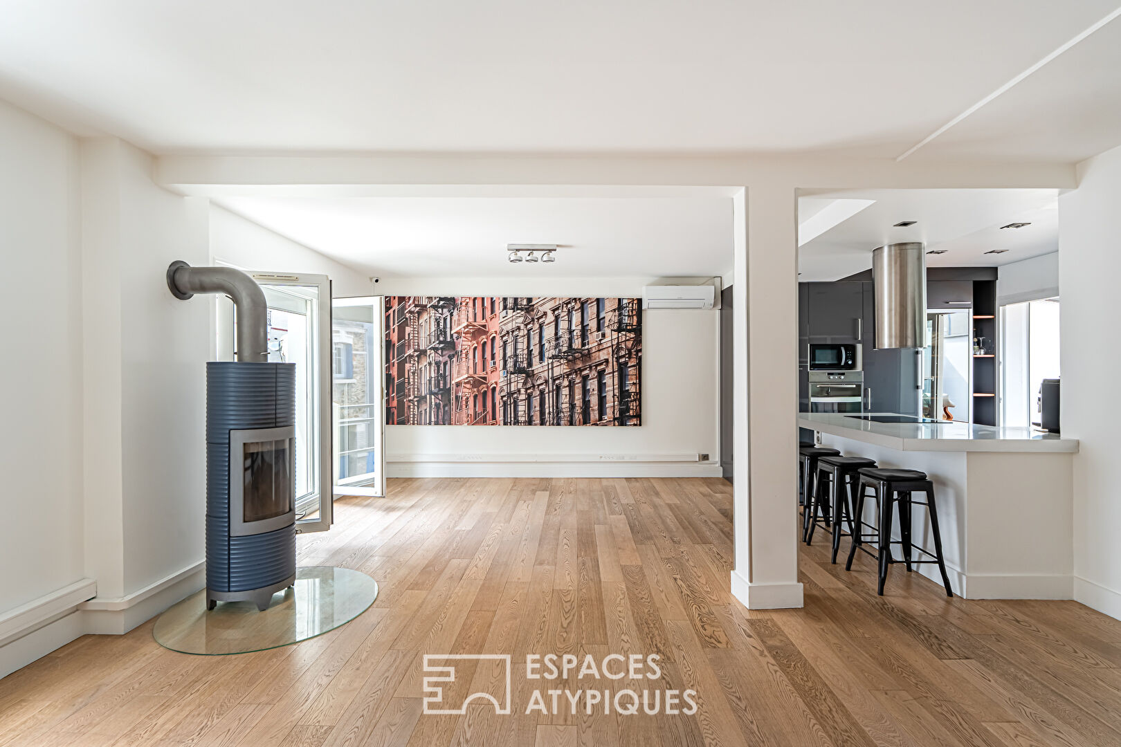 Top floor duplex with terrace, Alma district