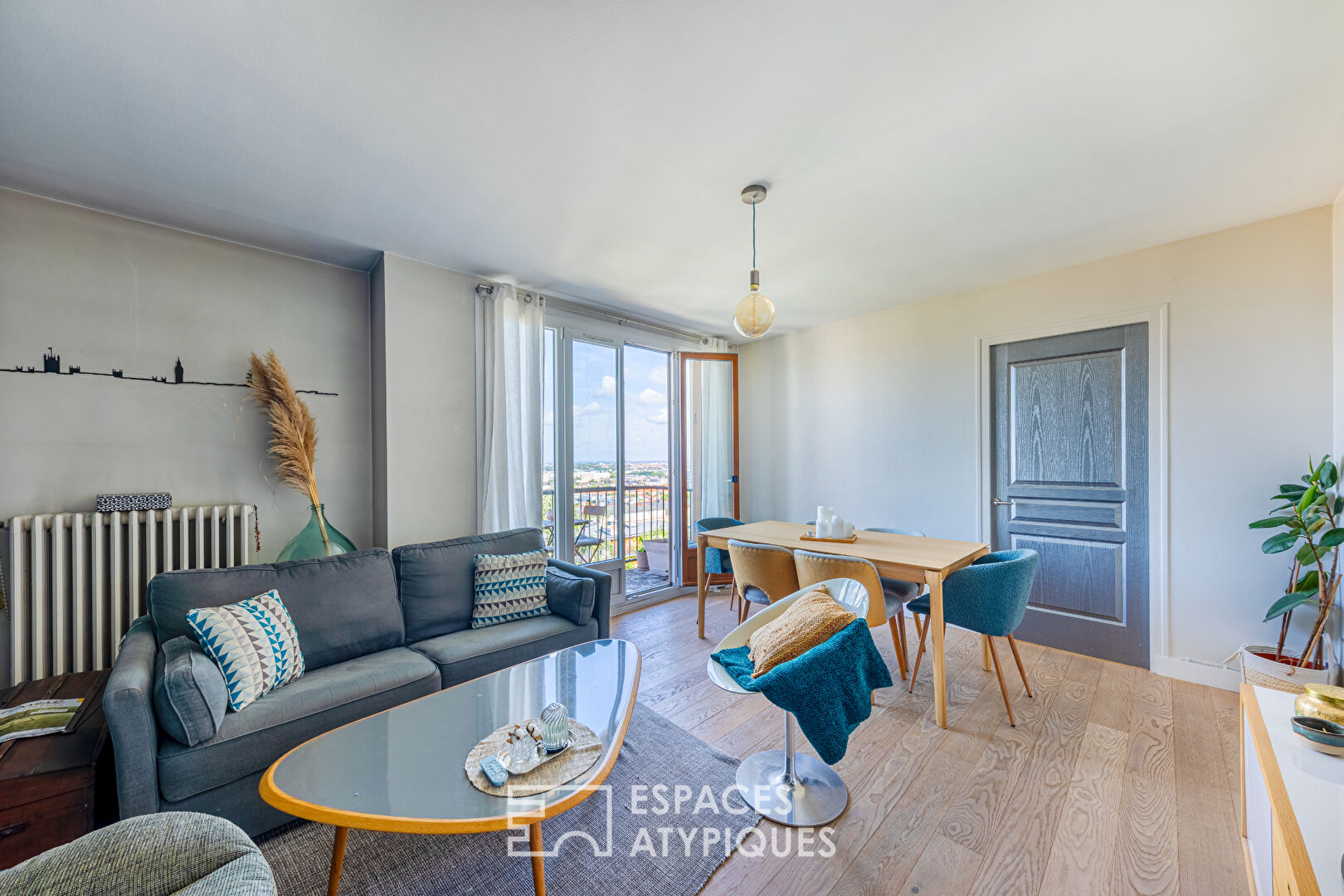 Cosy appartement T3 rénové avec balcon et vue dégagée à Rueil-Malmaison