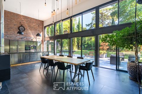 Industrial-style timber-framed property in Saint Cucufa Rueil-Malmaison