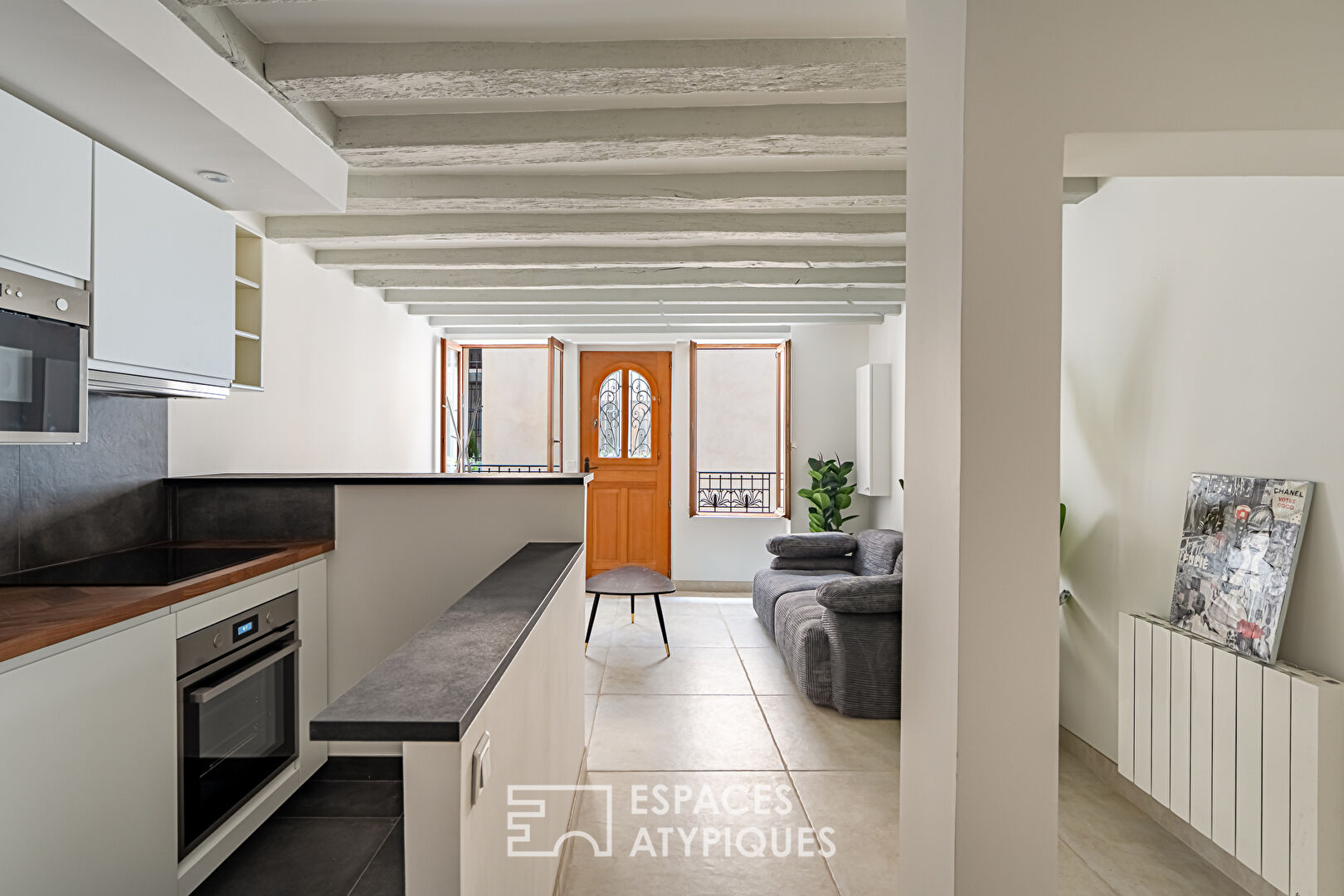 Maison de ville rénovée sur allée privée en centre-ville