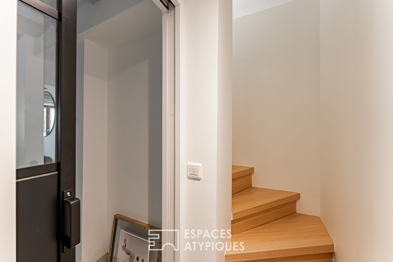 Maison de ville rénovée sur allée privée en centre-ville