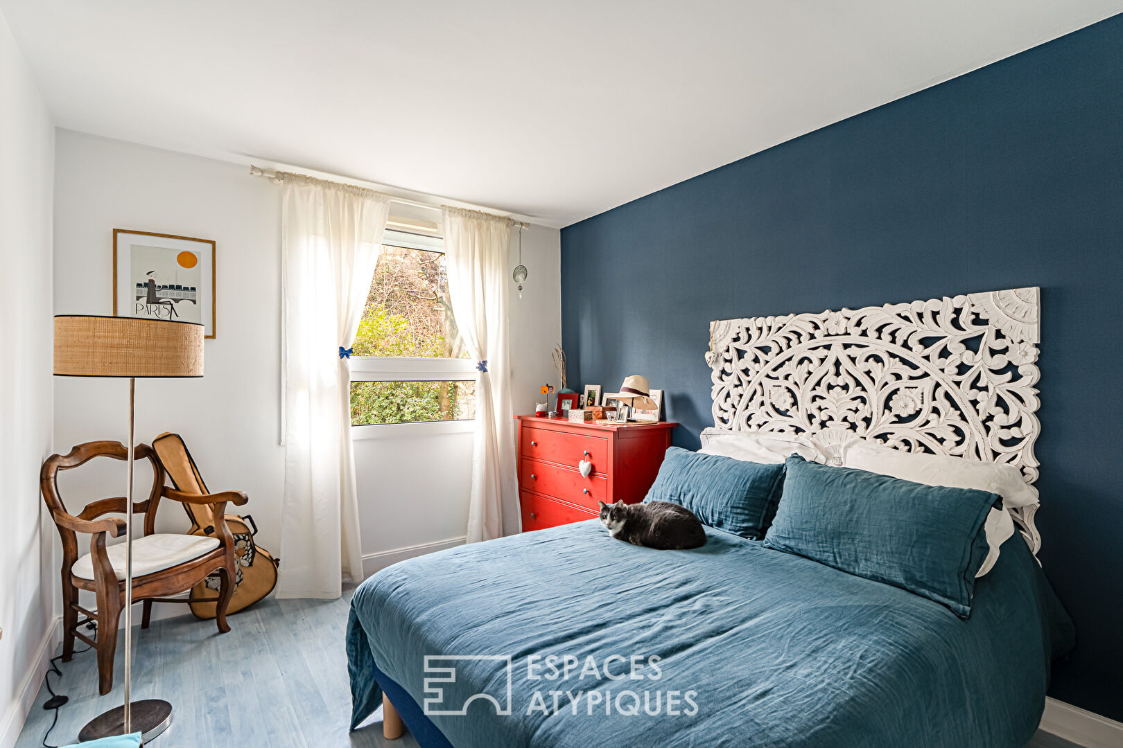 Lumineux premier étage avec balcon sur espace vert