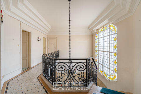 Villa Chaptal, duplex d&rsquo;exception Art Déco aux volumes majestueux .