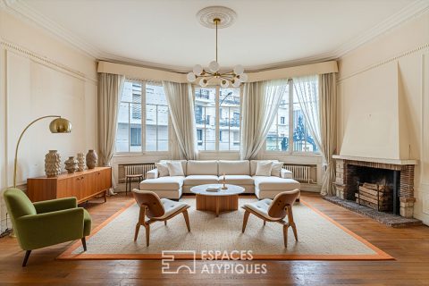 Duplex Art Déco aux volumes généreux à l&rsquo;Entrée de la Villa Chaptal