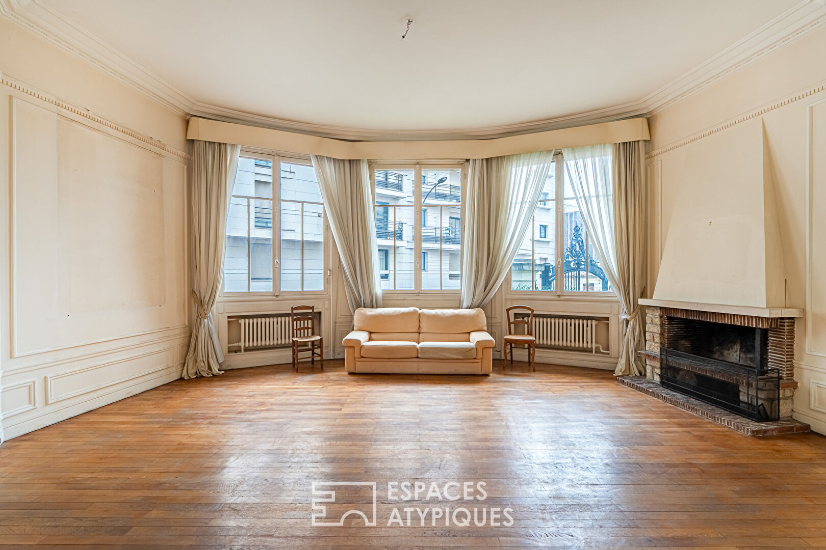 Duplex Art Déco aux volumes généreux à l&rsquo;Entrée de la Villa Chaptal