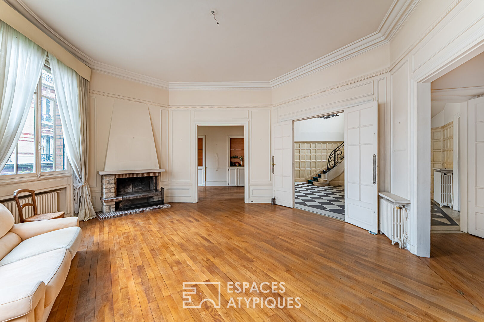 Duplex Art Déco aux volumes généreux à l&rsquo;Entrée de la Villa Chaptal