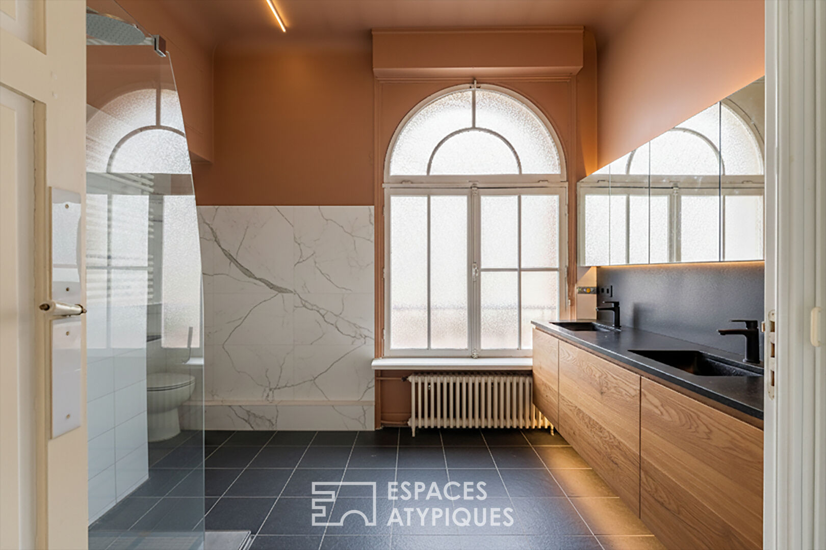 Duplex Art Déco aux volumes généreux à l&rsquo;Entrée de la Villa Chaptal