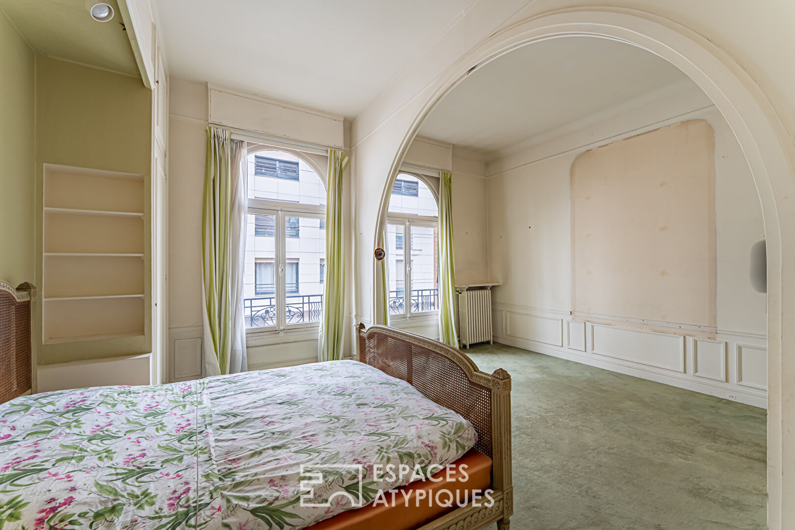 Duplex Art Déco aux volumes généreux à l&rsquo;Entrée de la Villa Chaptal