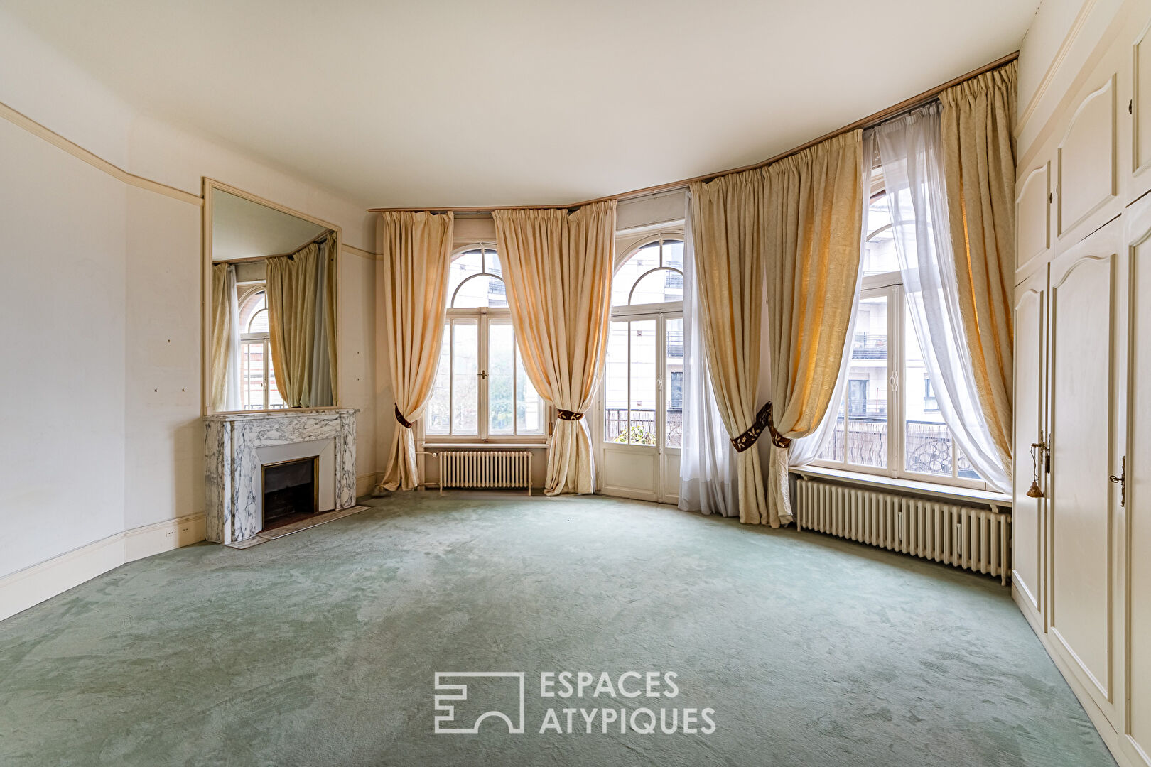 Duplex Art Déco aux volumes généreux à l&rsquo;Entrée de la Villa Chaptal