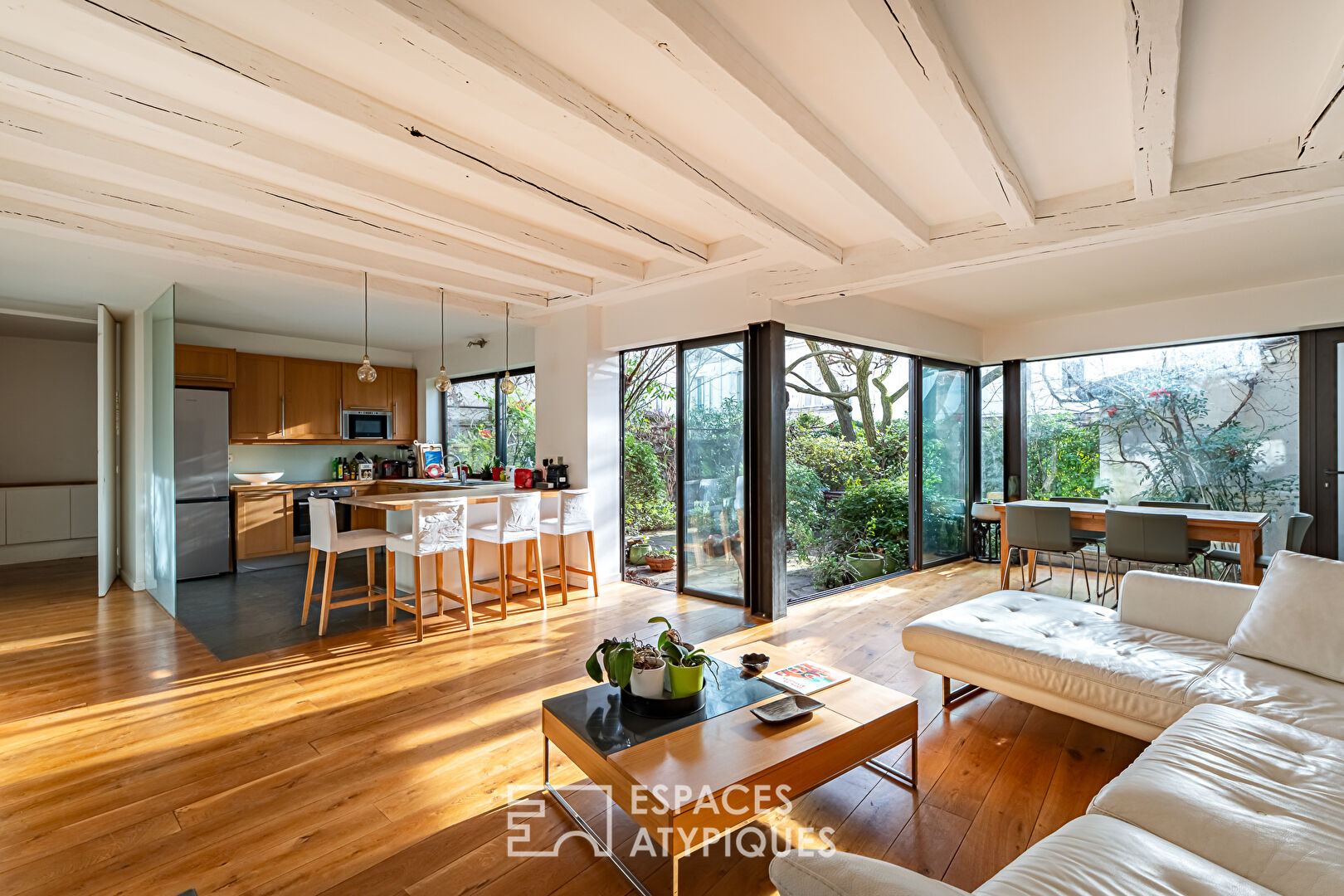 Maison d&rsquo;architecte et son jardin exposé sud au coeur de Malakoff