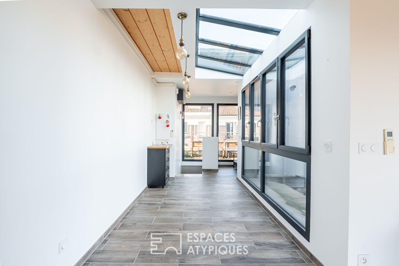 Penthouse rare à Boulogne-Billancourt, entre ciel, lumière et Tour Eiffel