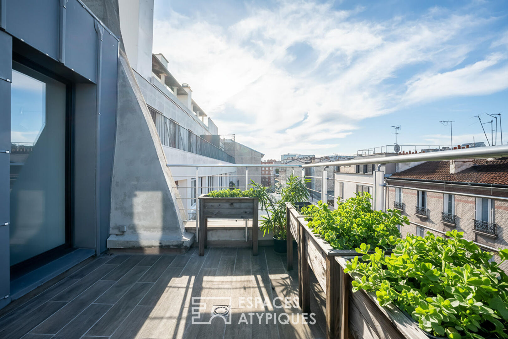 Penthouse rare à Boulogne-Billancourt, entre ciel, lumière et Tour Eiffel