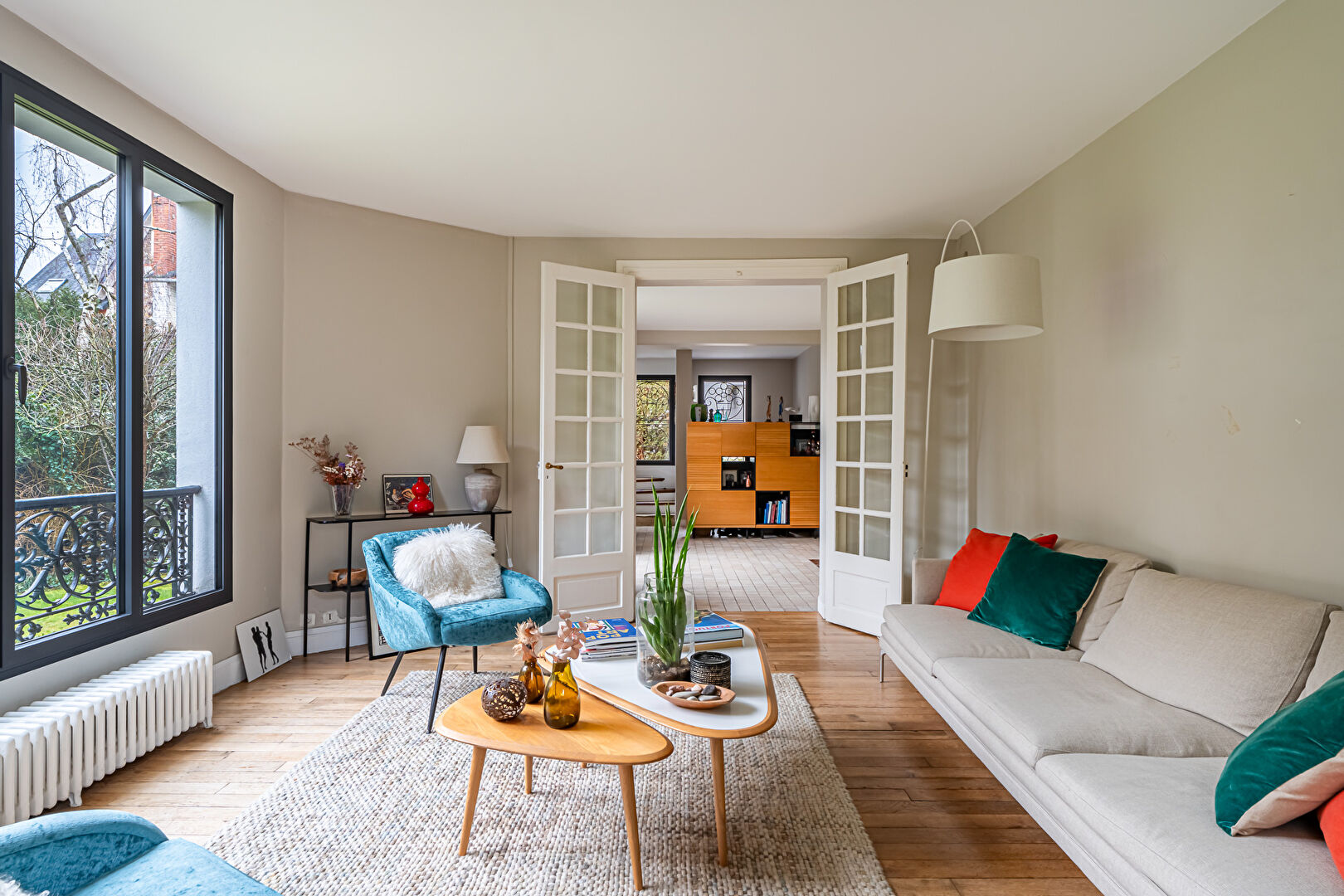 Meulière familiale confidentielle, à l&rsquo;abri des regards