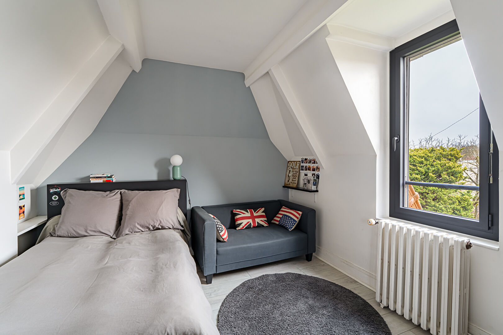 Meulière familiale confidentielle, à l&rsquo;abri des regards