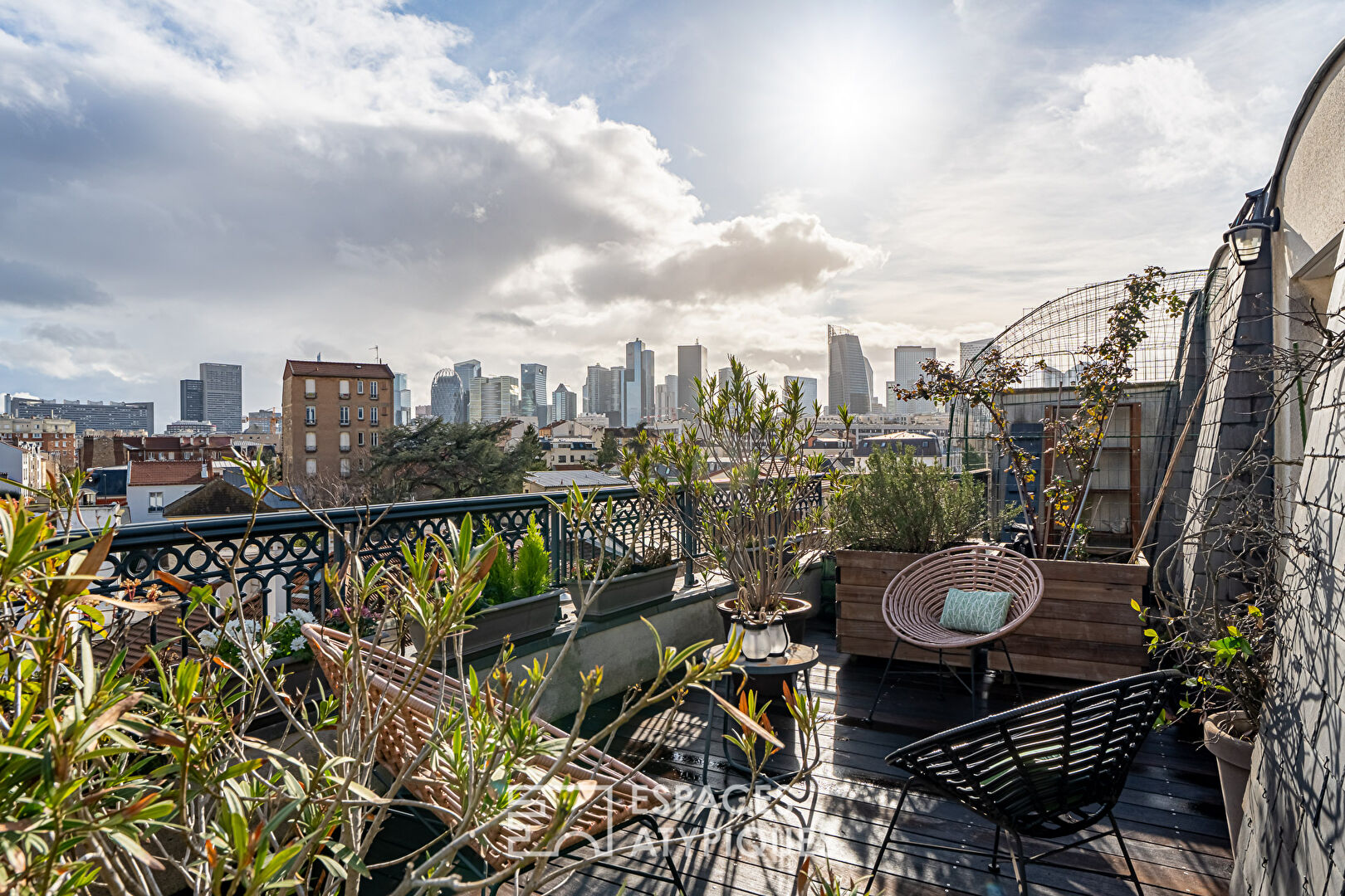 Appartement familial avec terrasse et vue dégagée dans le Triangle d&rsquo;Or