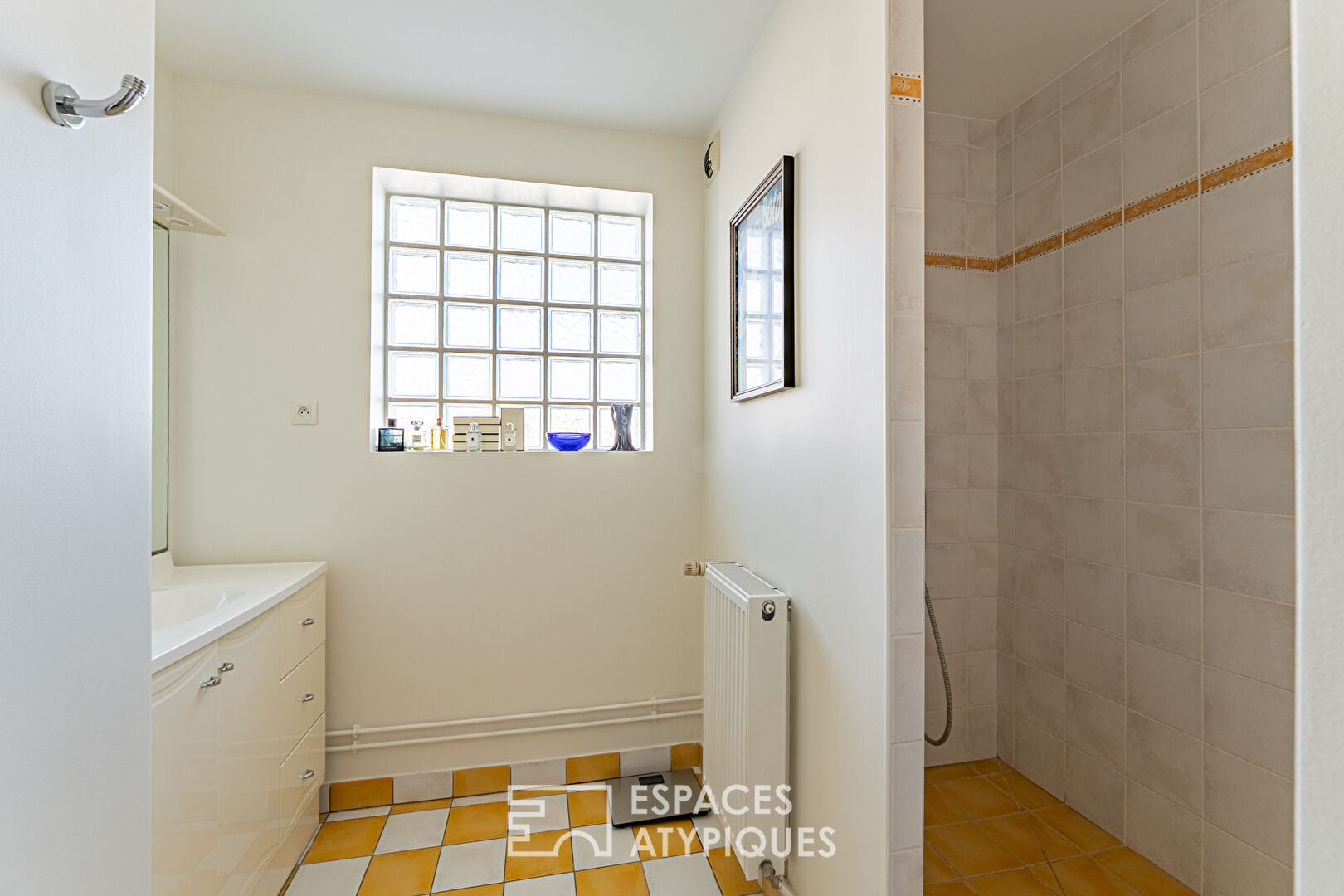 Appartement familial avec terrasse et vue dégagée dans le Triangle d&rsquo;Or