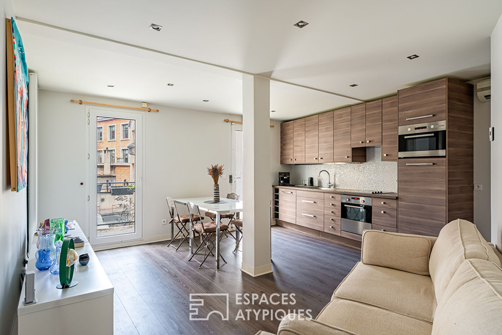 Duplex avec studio/atelier indépendant dans le centre-ville de Sèvres