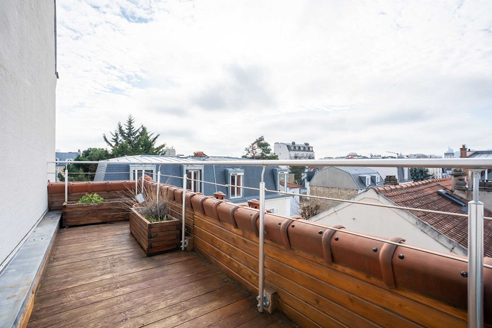 Maison de ville avec toit-terrasse et vue panoramique, quartier Bac