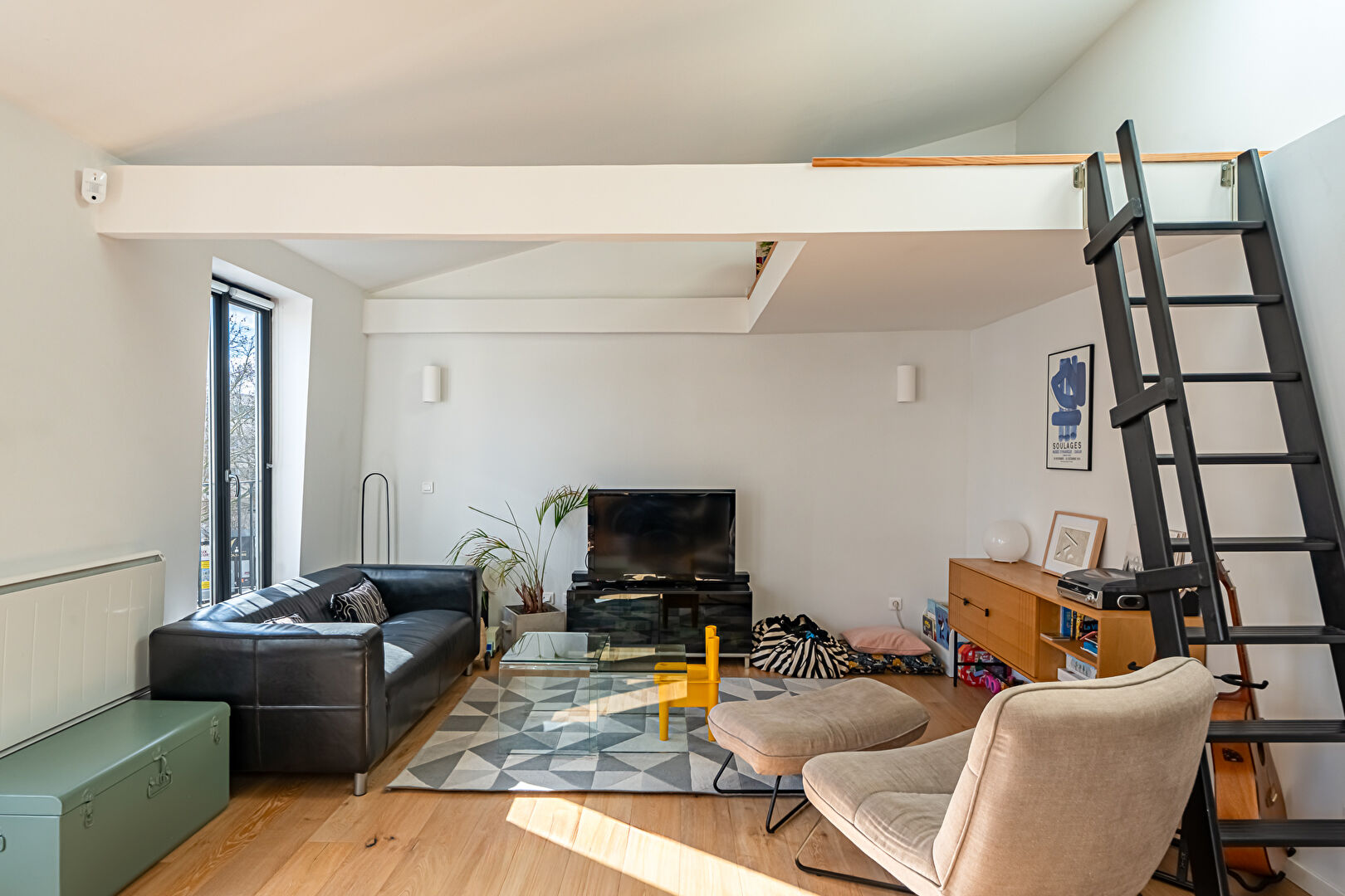 Duplex esprit loft avec terrasse et garage au dernier étage