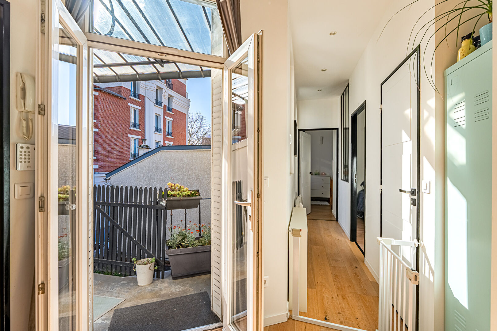 Duplex esprit loft avec terrasse et garage au dernier étage