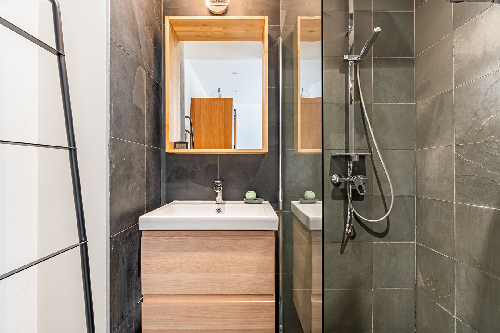 Duplex esprit loft avec terrasse et garage au dernier étage