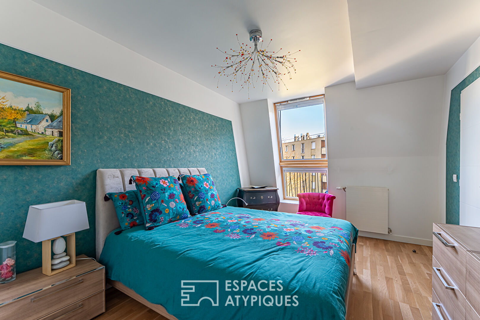 Dernier étage avec terrasse et vue dégagée au coeur de Chaville