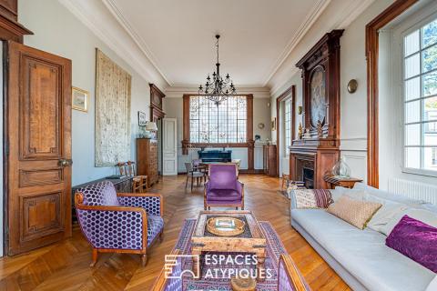 Demeure familiale hors du temps à réinterpréter dans le quartier Brancas