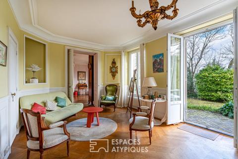 Brancas, a confidential address for an apartment and its garden yet to be revealed.