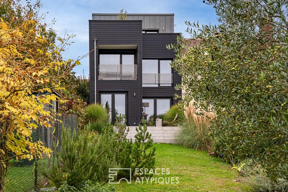 Maison d'architecte avec jardin et rooftop vue Tour Eiffel à Clamart