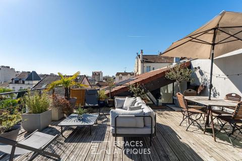 Ancienne manufacture de céramique réhabilitée en loft avec rooftop