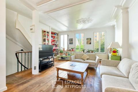 Maison ancienne aux volumes hors norme, à réinventer, au coeur du centre-ville