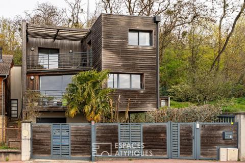 Maison d&rsquo;architecte contemporaine avec vue panoramique