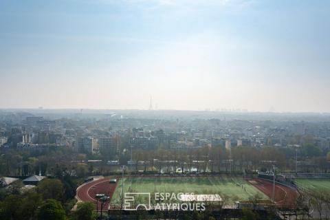 Étage élevé à raviver avec loggia et vue imprenable