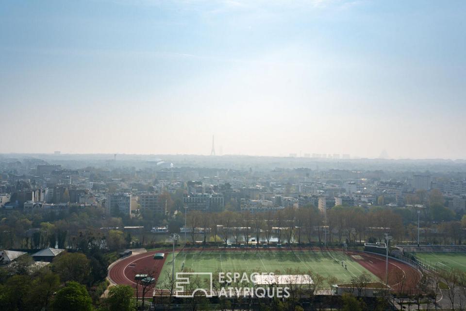 Étage élevé à raviver avec loggia et vue imprenable