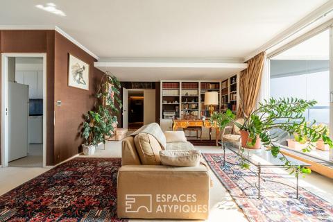 Étage élevé à raviver avec loggia et vue imprenable