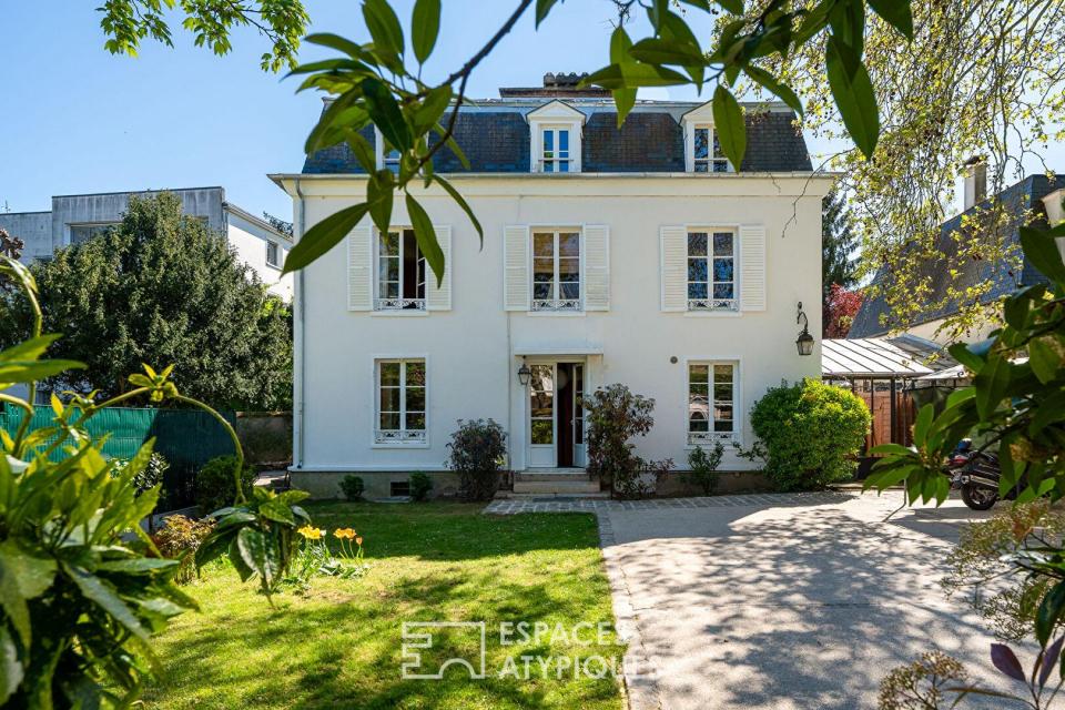 Maison de maître et son jardin arboré à deux pas du parc de Sceaux