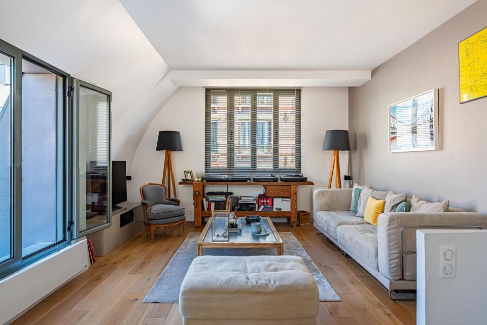 Comme une maison, Triplex avec rooftop confidentiel au coeur de Prince-Marmottan