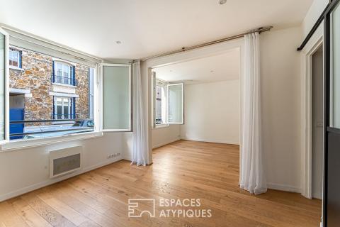 Renovated apartment in the Alma district with parking