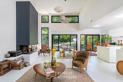 Maison avec extension contemporaine et esprit loft au coeur du Domaine de la Marche