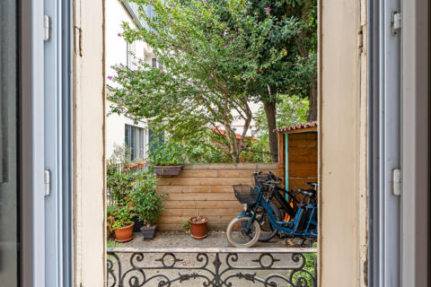 Triplex atypique comme une maisonnette carrefour des Bourguignons