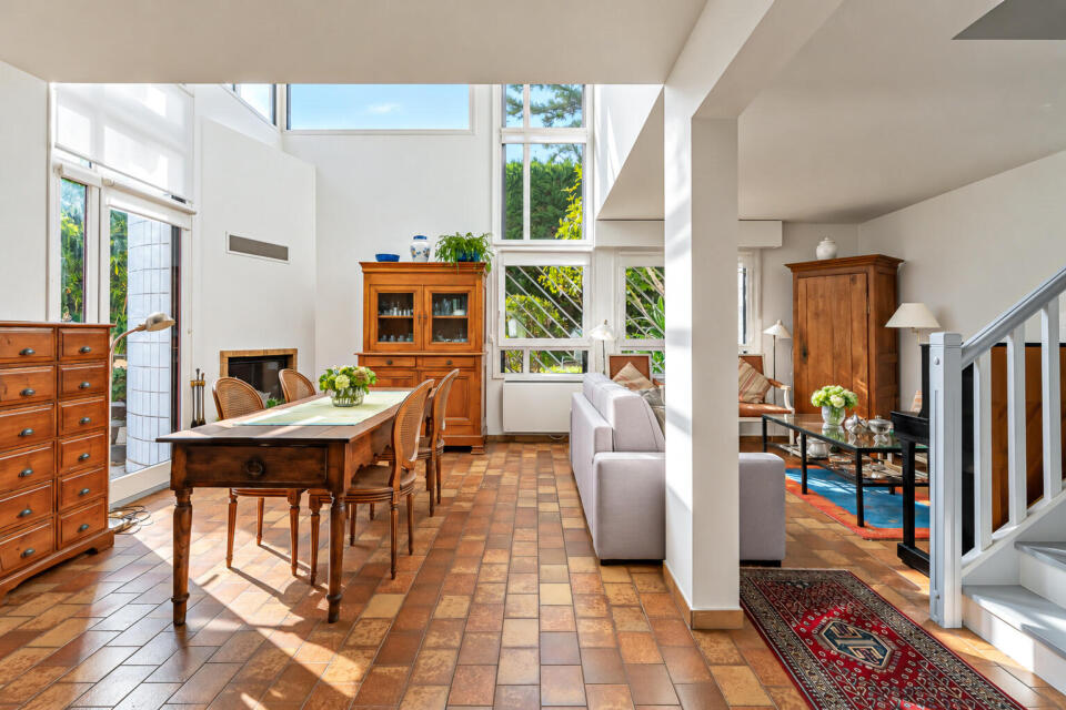 Maison d'architecte avec jardin à deux pas du centre-ville de Clamart