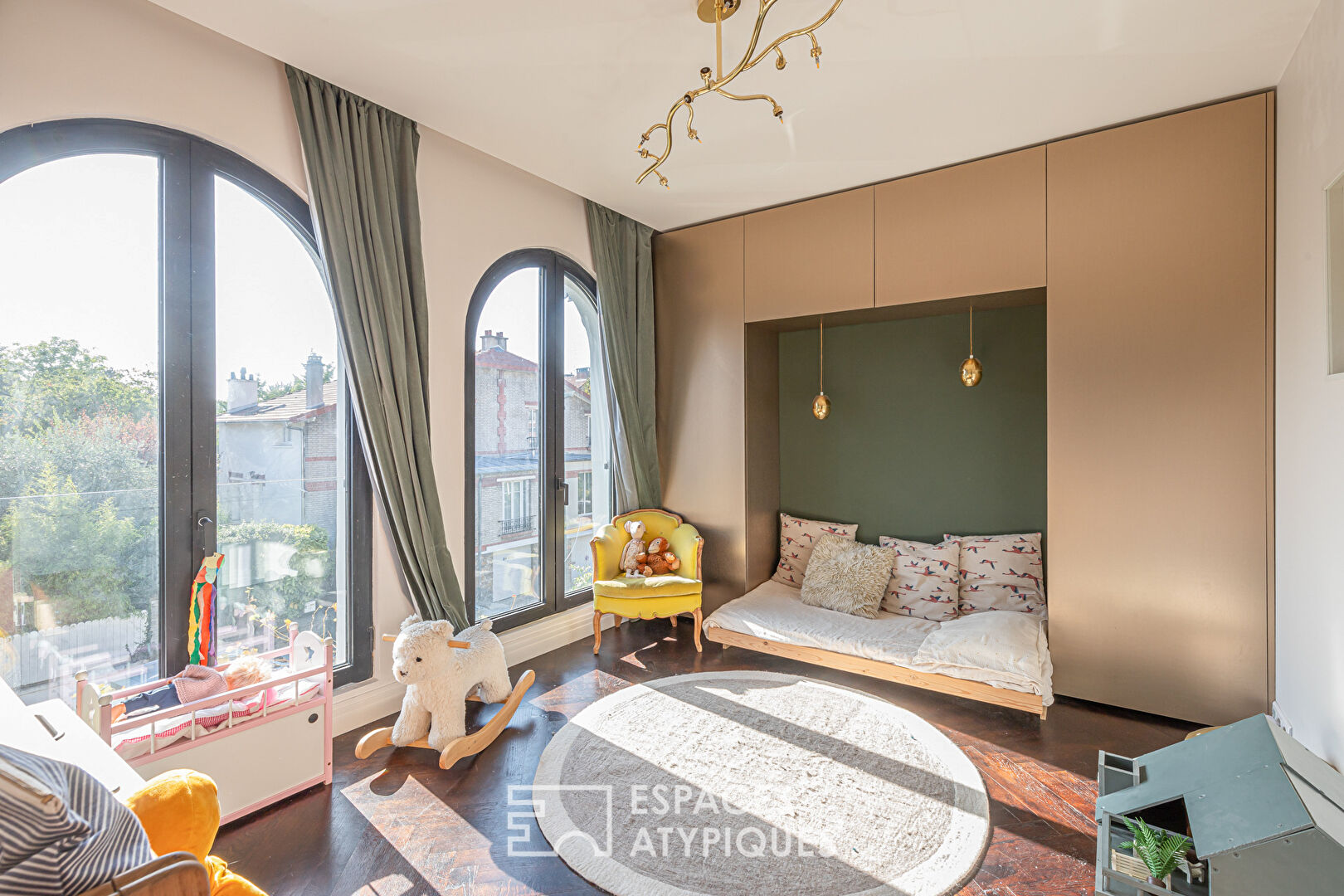 Maison d’architecte avec vue panoramique sur la Tour Eiffel