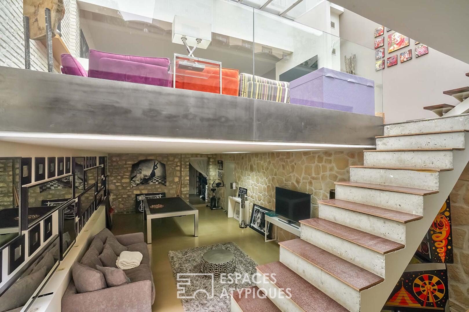 Old forge rehabilitated into a loft with terrace in Issy-les-Moulineaux